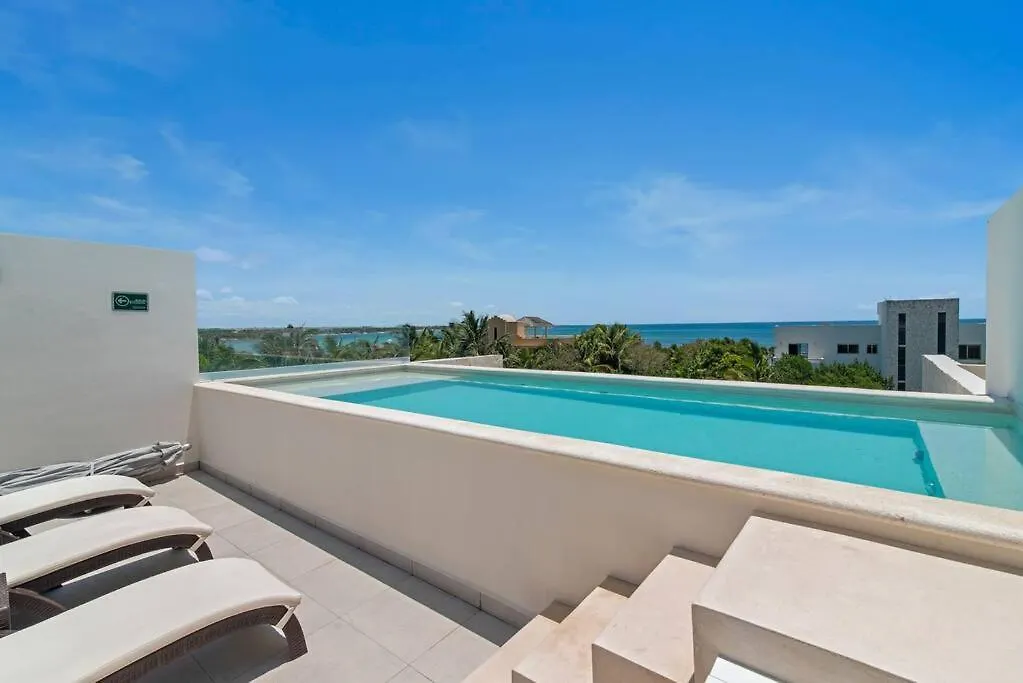 Oceanfront Paradise In Akumal Beach Access 0*,  Mexico